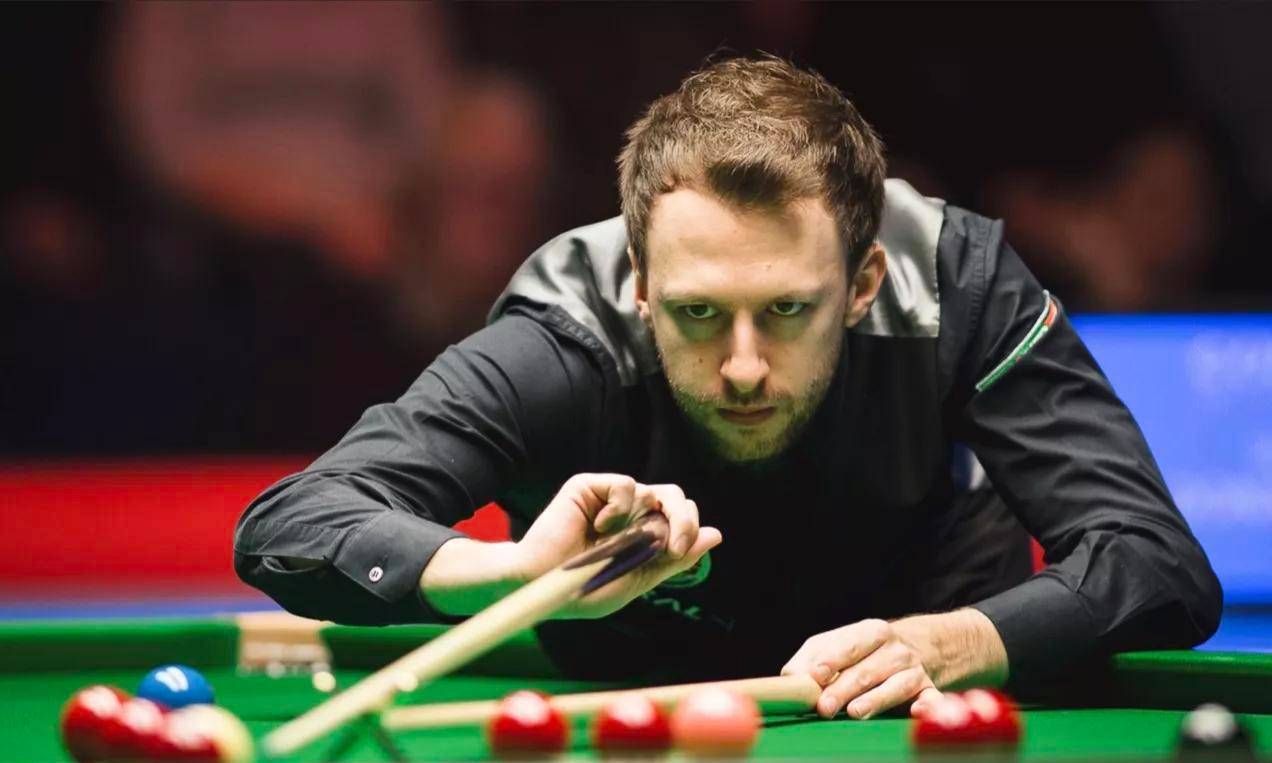 拜仁官方：于帕梅卡诺左膝关节内出现游离体，将缺席几周.