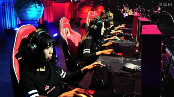 阿迪达斯的 阿迪达斯的