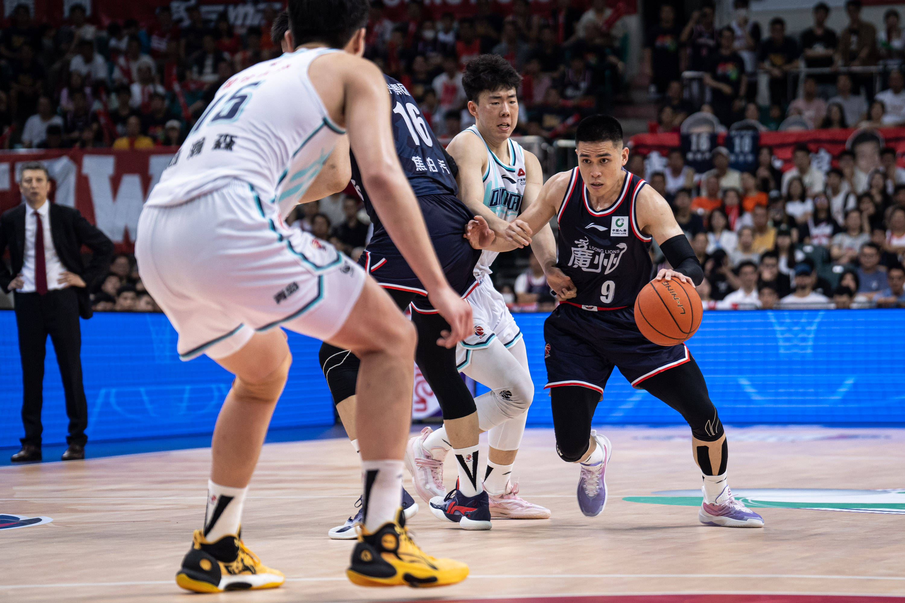 并对乒乓球 并对乒乓球