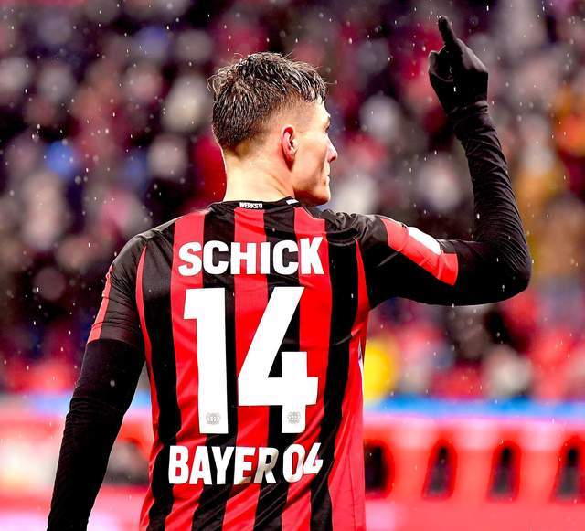 花样滑冰中 花样滑冰中