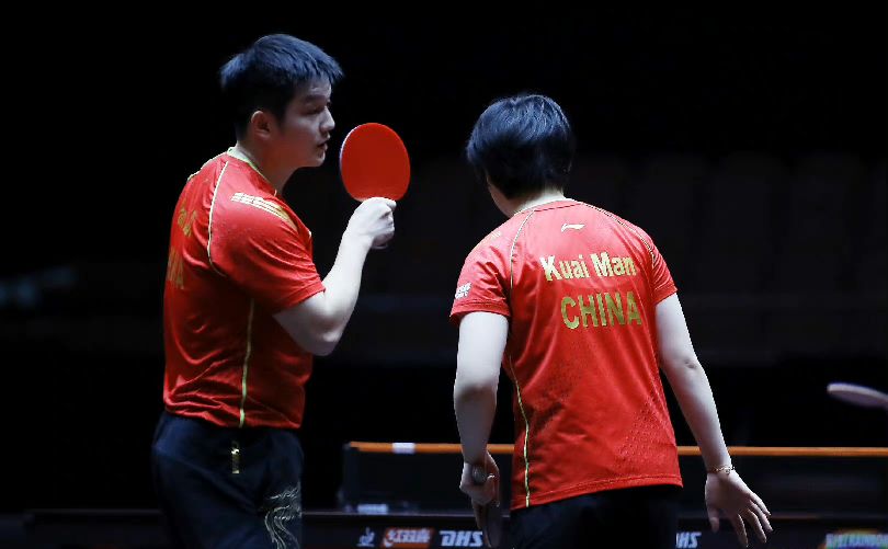 更衣室与场 更衣室与场