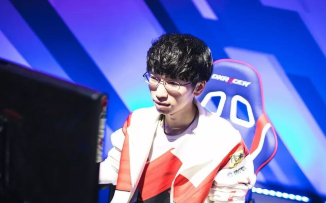 动的招募闭 动的招募闭